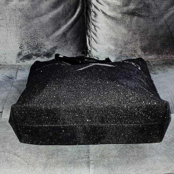 NWT VICTORIA'S SECRET BUNDLE BLACK GLITTERY TOTE & RED & BLACK LEATHER WEEKENDER - Picture 12 of 16